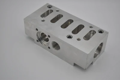 Piezas de mecanizado de fresado de cuerpo de válvula de aluminio CNC barato pieza de metal